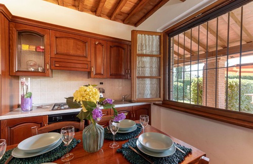 Massa Marittima House | Nice apartment in villa for 6 people with A/C, WIFI, TV, terrace and pets allowed