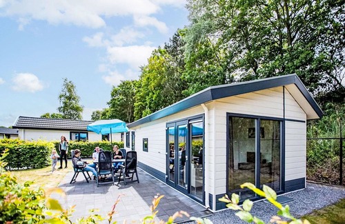 Municipality of Noordwijk House | Nice apartment in villa for 4 guests with pool, WIFI, TV and terrace