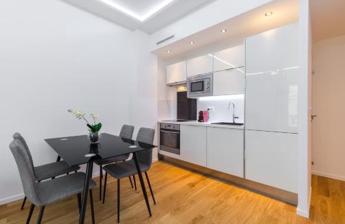 Nice City Centre Apartment | Nice Beach - Promenade Des Anglais