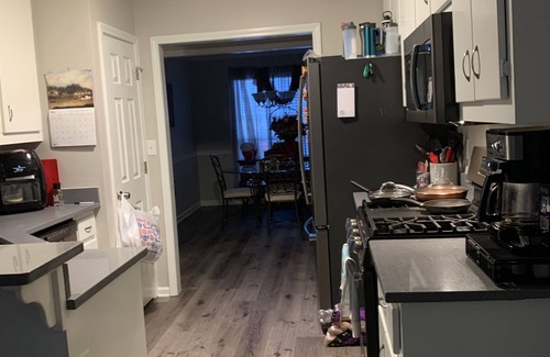 Fayetteville House | Nice clean spacious bedroom close to restaurant,bars,airport, downtown Atlanta
