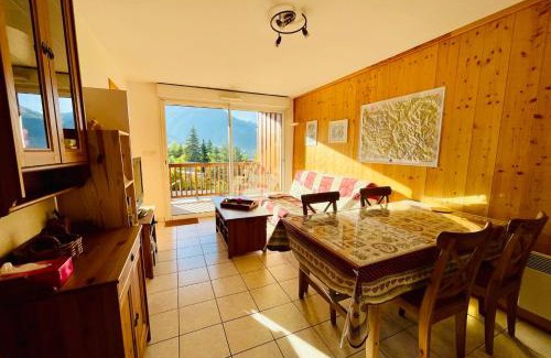 Forville Apartment | Nice Cosy Apt With Balcony In Briançon