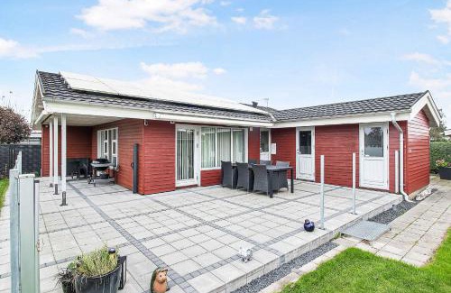 Hejlsminde Strand House | Nice Cottage In Quiet Surroundings Near The Beach