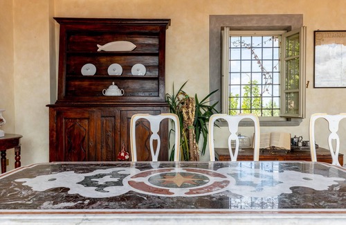 Cevoli House | Nice home in Cevoli with WiFi