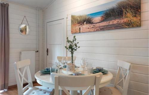 Heinkenszand House | Nice Home In Heinkenszand With Sauna
