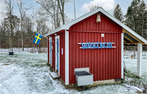 Knared House | Nice Home In Kåphult With Kitchen