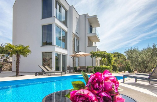 Krk House | Nice Home in Krk With 8 Bedrooms, Wifi and Outdoor Swimming Pool