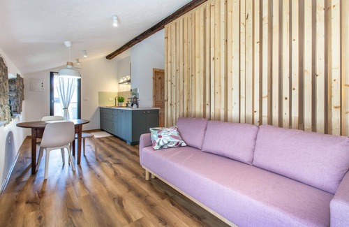 Sezana House | Nice home in Orlek - Sezana