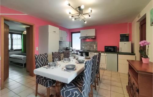 Somme-Leuze House | Nice Home In Somme-Leuze With Wifi