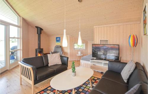 Marielyst House | Nice Home In Væggerløse With Sauna