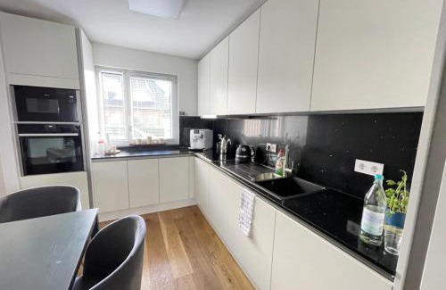 Stocken Apartment | Nice House, 5 rooms, garden, free parking, SmartTV
