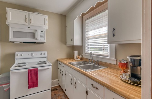 Bristol House | Nice house,Walking distance from Casino (2 Blocks)