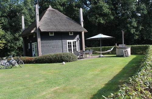 Notter House | Nice house with or without hot tub, near a river