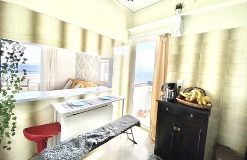 Rafina-Pikermi Apartment | Nice Seafront Flat - Beach, Port & Athens Airport