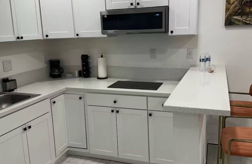Rancho Oakey Apartment | Nice studio