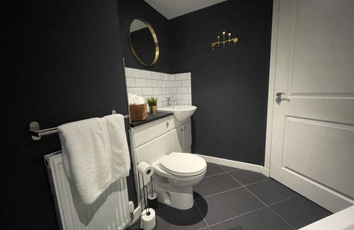 Irvine Apartment | Niche View - Stunning 2 bedroom apartment Irvine