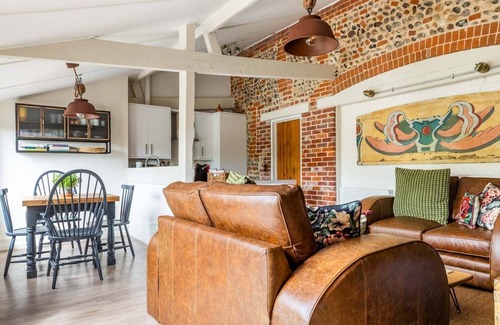 Happisburgh Cottage | Nicholson Cottage | Stunning Norfolk Home near the beach!