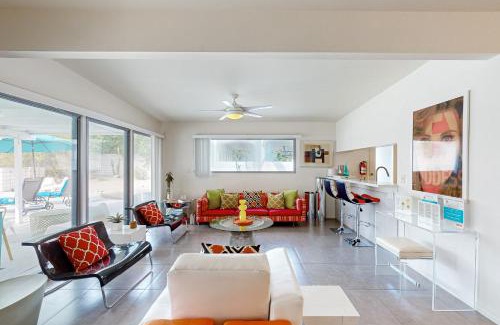 Racquet Club South House | Nicola Modern - 68794