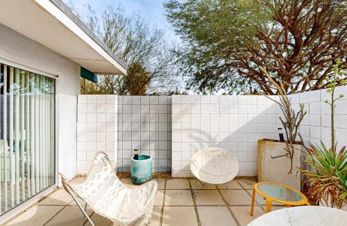 Racquet Club South House | Nicola Modern - 68794