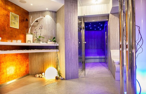 City Centre Hotel | Niebieski Art Hotel & Spa