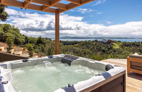 Matiatia Bay House | Nikau Estate, Oneroa - Be My Guest