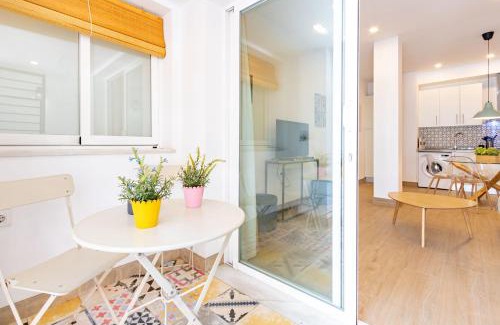 Encarnacion-Regina Apartment | Nine O'Clock Metrosol