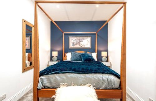Redcliffe Apartment | Niru Experience Pearl Of Ifield Road