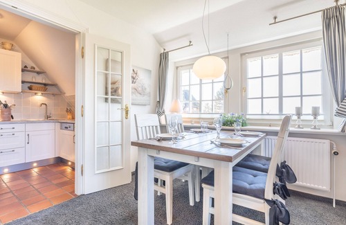 Keitum Apartment | Nis Puk - Reetgedecktes Objekt Wenige Gehminuten vom Wattenmeer Entfernt