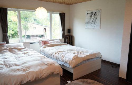 Niseko Apartment | Niseko Hotel KIRAKU NAGI 車利用にオススメ 各スキー場迄車で約15分