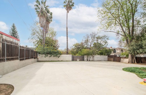 East Whittier House | Nixon family home close to Disney