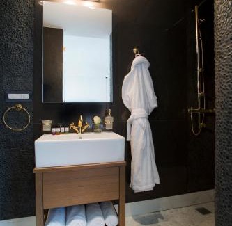 Koukaki Hotel | NLH FIX | Neighborhood Lifestyle Hotels