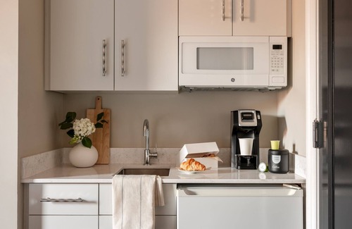 Back Bay West Apartment | No. 284 powered by Sonder | Superior Queen Room+