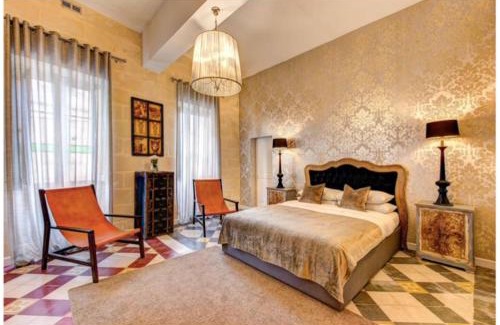 Il-Balluta Apartment | No. 51 Charming Townhouse Sliema St.Julians