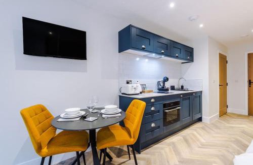 Stoney Middleton Apartment | No.6 - Studio Apartment with Private Terrace