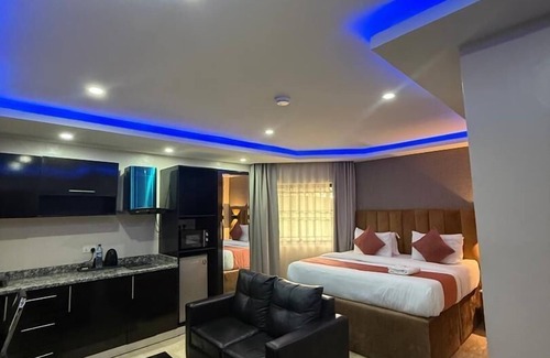 Ofin Hotel | No 95 suites & Apartment