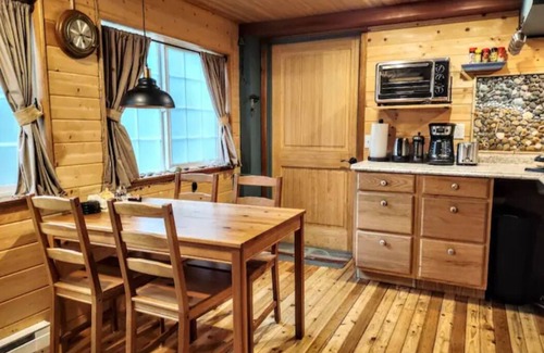 Waldport Apartment | NO CLEANING FEE! Castaway Cove-Launch Free Kayaks&Canoe from bank-Near Beach too