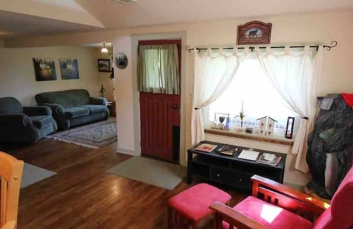Marshall Cabin | "No Crowds"-120 Private acres, Waterfall, streams and lots of hiking trails