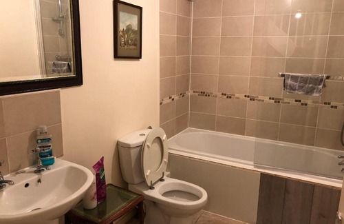 Ashton-under-Lyne Bed & Breakfast | No2 Jacks Court B4