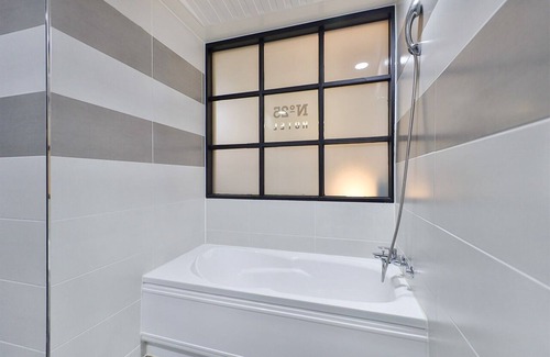 Sacheon Hotel | No25 Samchunpo
