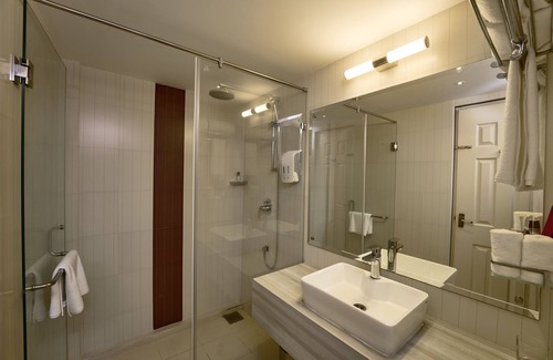 Nedumbassery Hotel | Noah Sky Suites