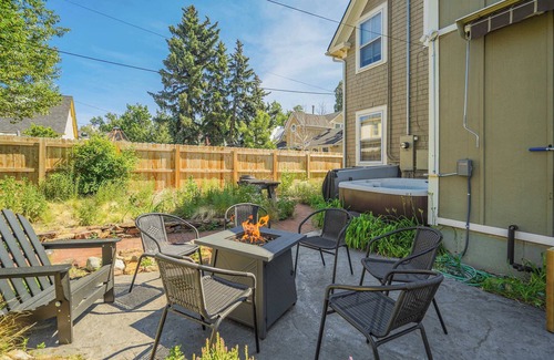 Old North End House | Noble Crest! Apartment w/Poker Table & Hot Tub