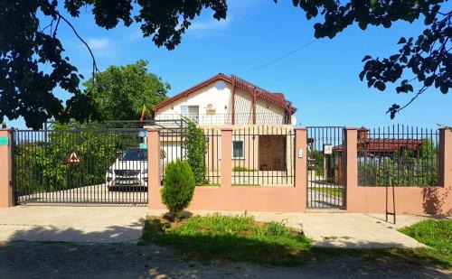 Mereni House | Nobless Villa