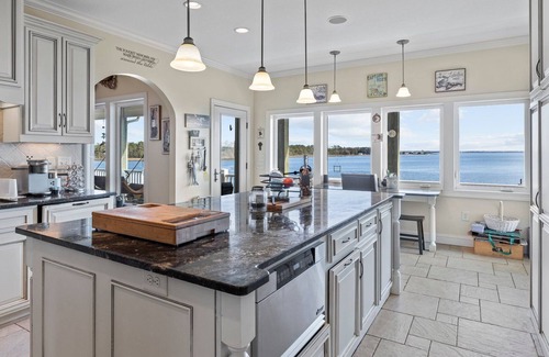 Morehead City House | Noelle's View- Sound Front Home with Dock