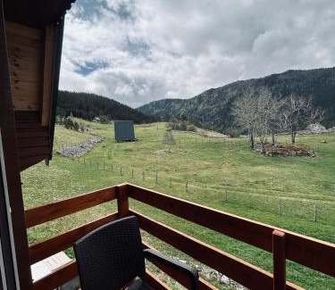 Njegovuđa House | Nomad Lodge Zminica