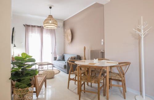 Ampelokipoi Apartment | Nomad Pennie Home by CloudKeys