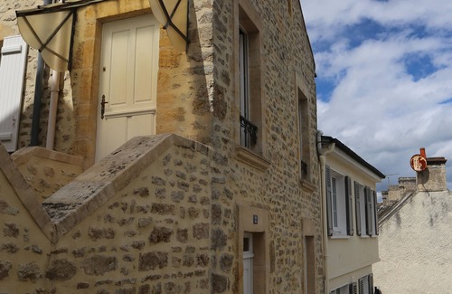 Port-en-Bessin-Huppain House | NOMADE FISH: Fisherman's house 50 m from the sea