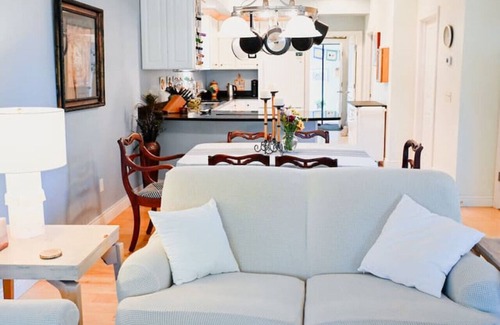 Leland House | Nonna`s