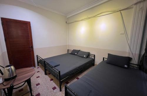 Hang Dao Hotel | NOOK INN 3 min walk to HOAN KIEM LAKE 139 Hang Bac st