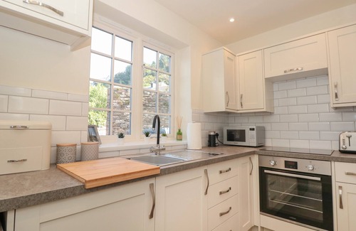 Dartmouth Cottage | Nookie Cottage
