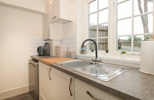 Dartmouth Cottage | Nookie Cottage