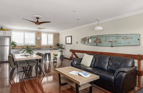 Noosa Heads Villa | Noosa Pde Apartment - ALOHA - great location and style, walk to beach